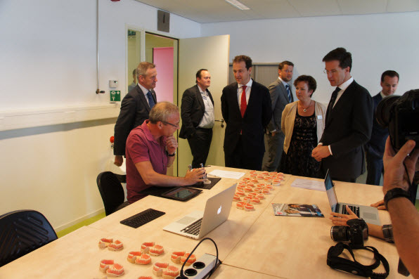 premier Rute op IVT aan de DHTA in Utrecht